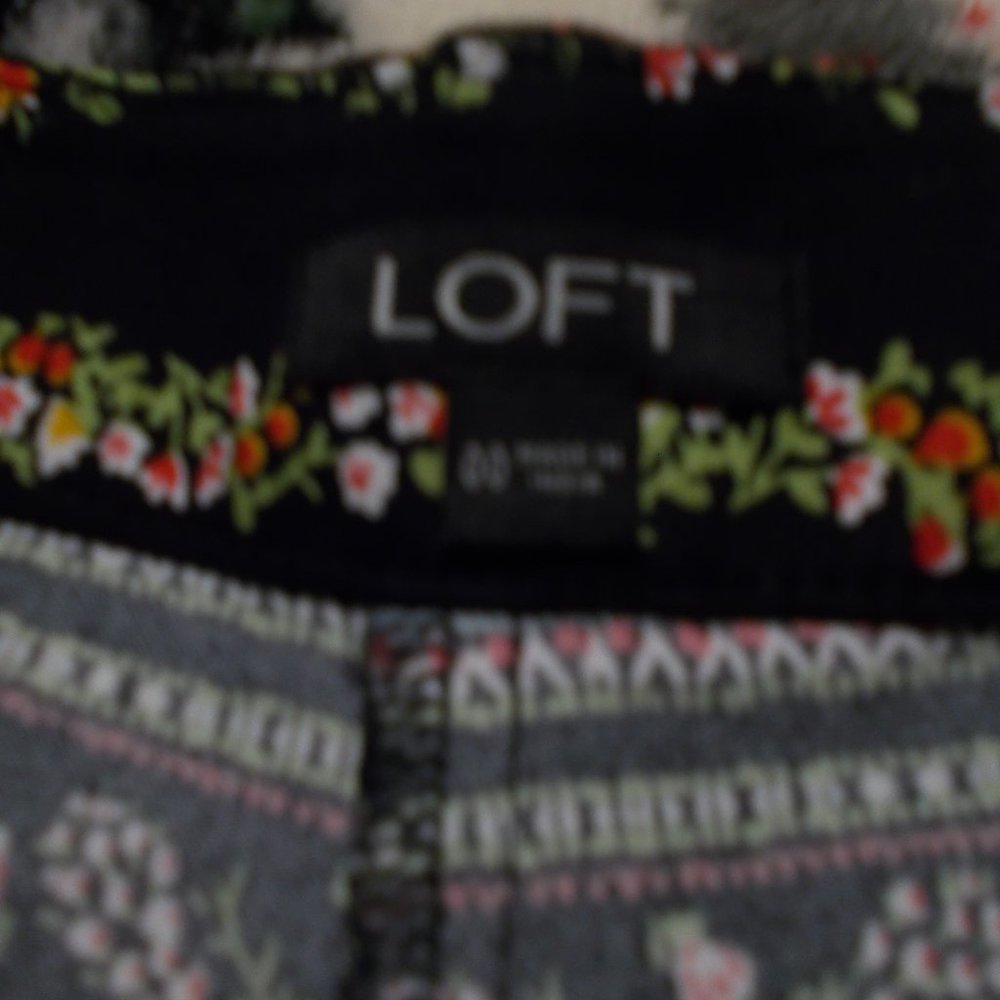 Loft Printed/Patterned Shorts Black/Multi Color S… - image 6